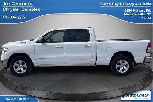 Bright White Clearcoat 2022 RAM 1500 Big Horn/Lone Star