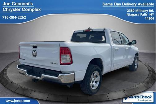 Bright White Clearcoat 2022 RAM 1500 Big Horn/Lone Star