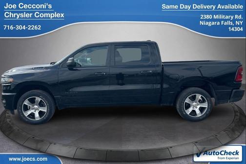 Diamond Black Crystal Pearlcoat 2025 RAM 1500 Tradesman
