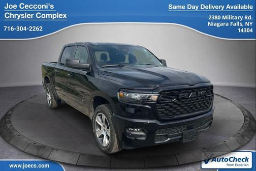 Diamond Black Crystal Pearlcoat 2025 RAM 1500 Tradesman