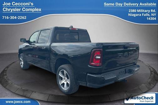 Diamond Black Crystal Pearlcoat 2025 RAM 1500 Tradesman