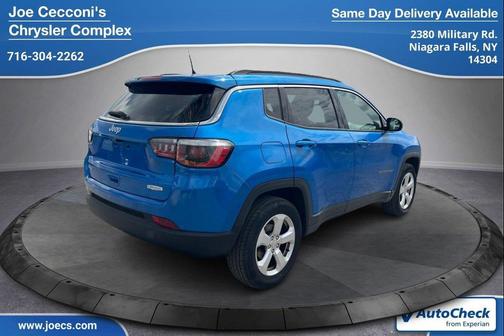 Laser Blue Pearlcoat 2018 Jeep Compass Latitude