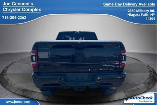Diamond Black Crystal Pearlcoat 2021 RAM 3500 Limited Crew Cab 4x4 8' Box
