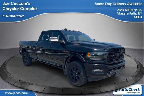 Diamond Black Crystal Pearlcoat 2021 RAM 3500 Limited Crew Cab 4x4 8' Box
