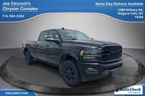 Diamond Black Crystal Pearlcoat 2021 RAM 3500 Limited Crew Cab 4x4 8' Box