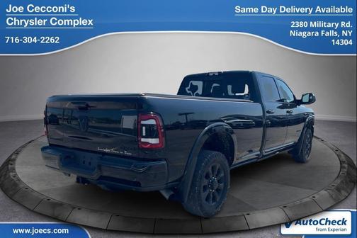 Diamond Black Crystal Pearlcoat 2021 RAM 3500 Limited Crew Cab 4x4 8' Box