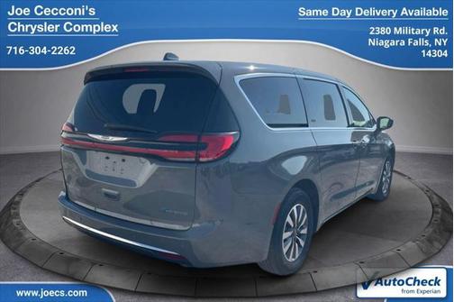 2022 Chrysler Pacifica Hybrid Touring L