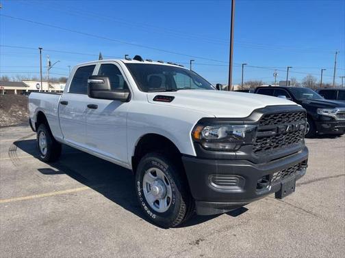 2024 RAM 3500 Tradesman Crew Cab 4x4 6'4' Box