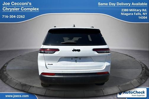 Bright White Clearcoat 2025 Jeep Grand Cherokee L Altitude