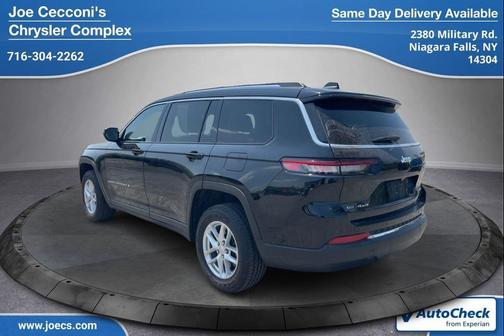 Diamond Black Crystal Pearlcoat 2022 Jeep Grand Cherokee L Laredo