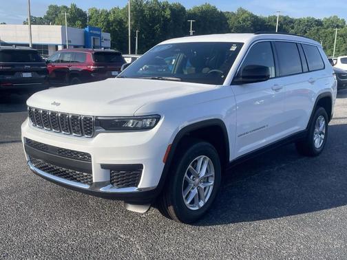 Bright White Clearcoat 2026 Jeep Grand Cherokee L Laredo