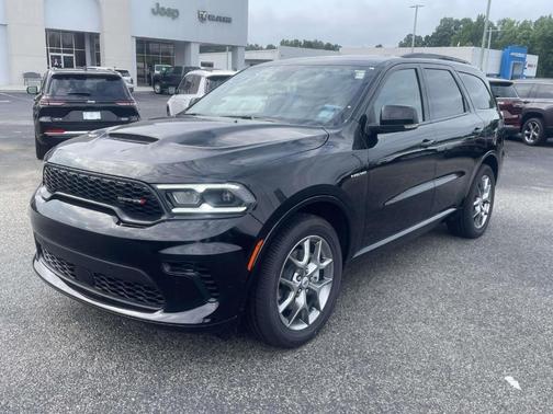 DB Black Clearcoat 2026 Dodge Durango GT Plus HEMI V8