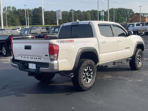 Super White 2017 Toyota Tacoma TRD Off Road
