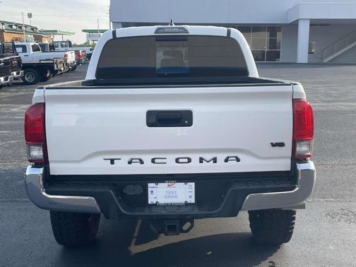 Super White 2017 Toyota Tacoma TRD Off Road