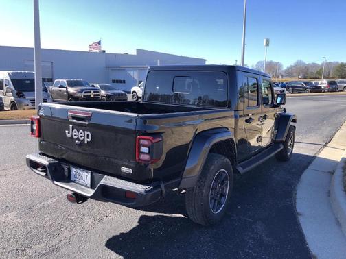 2022 Jeep Gladiator Overland