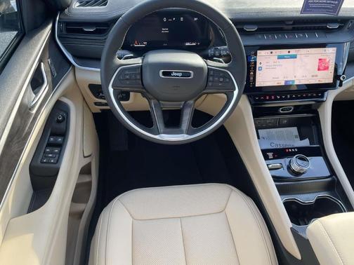 Bright White Clearcoat 2026 Jeep Grand Cherokee L Limited