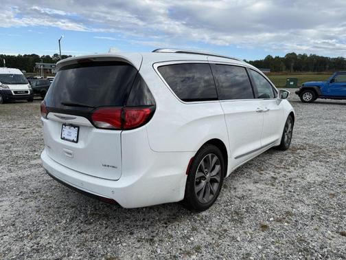 2020 Chrysler Pacifica Limited