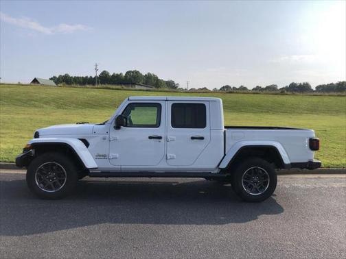 2023 Jeep Gladiator Overland 4x4