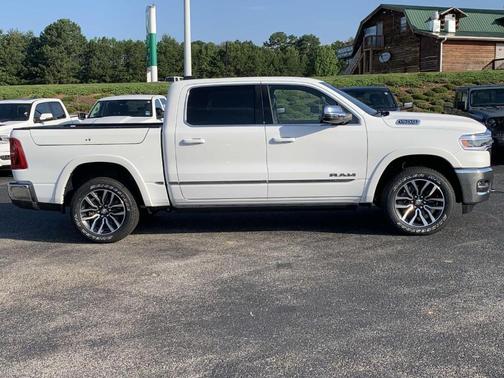2025 RAM 1500 Limited