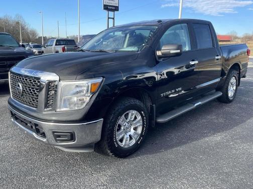 2018 Nissan Titan SV
