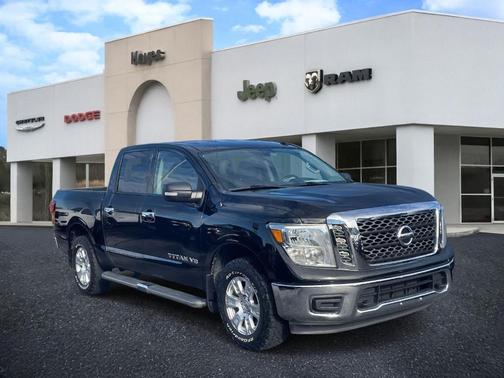 2018 Nissan Titan SV