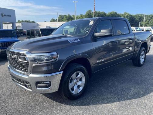 Granite Crystal Clearcoat Metallic 2026 RAM 1500 Big Horn