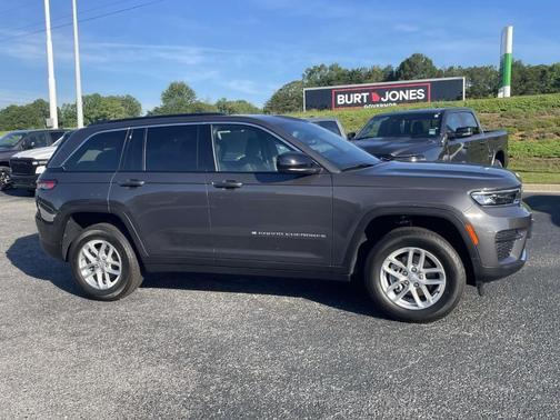 Metallic 2026 Jeep Grand Cherokee Laredo X