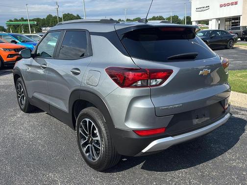 Sterling Gray Metallic 2024 Chevrolet Trailblazer LT