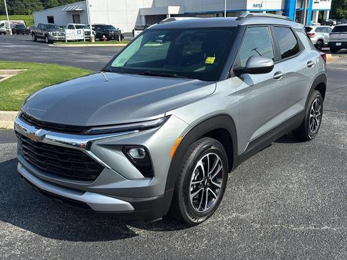 Sterling Gray Metallic 2024 Chevrolet Trailblazer LT