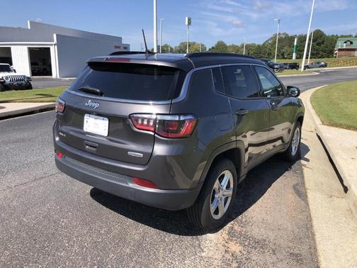 2024 Jeep Compass Latitude
