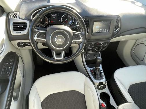 White Clearcoat 2020 Jeep Compass Latitude