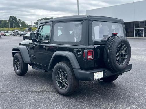 Black Clearcoat 2026 Jeep Wrangler Sport
