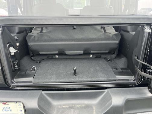 Black Clearcoat 2026 Jeep Wrangler Sport