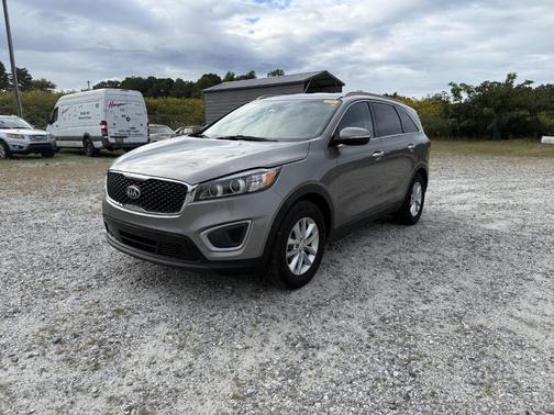 2018 Kia Sorento LX