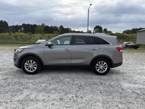 2018 Kia Sorento LX