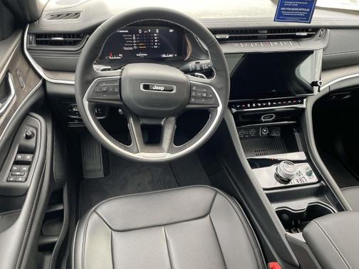 Silver Zynith 2026 Jeep Grand Cherokee L Limited