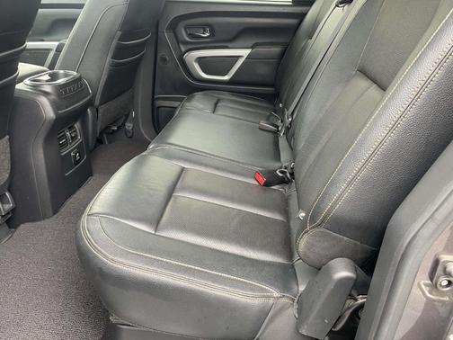 2017 Nissan Titan XD SL