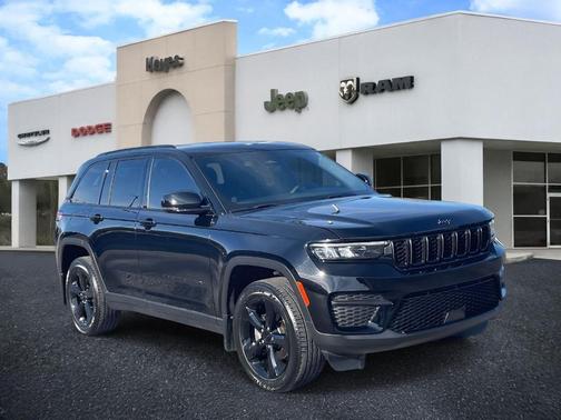 2023 Jeep Grand Cherokee Altitude