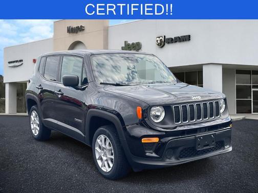 Black Clearcoat 2023 Jeep Renegade Latitude