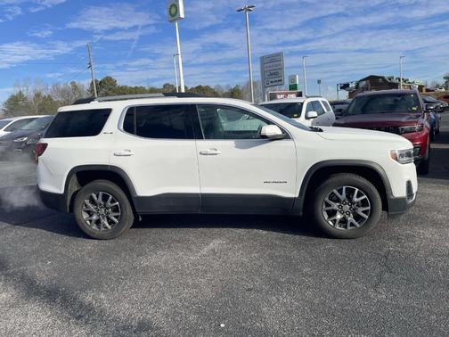 Summit White 2021 GMC Acadia SLE