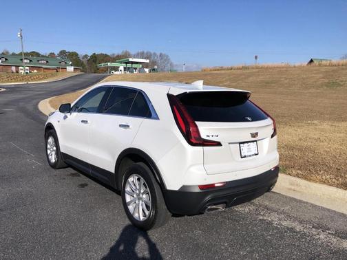 2023 Cadillac XT4 Luxury