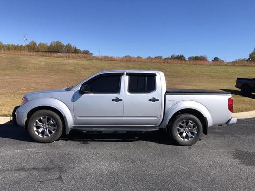 2021 Nissan Frontier SV
