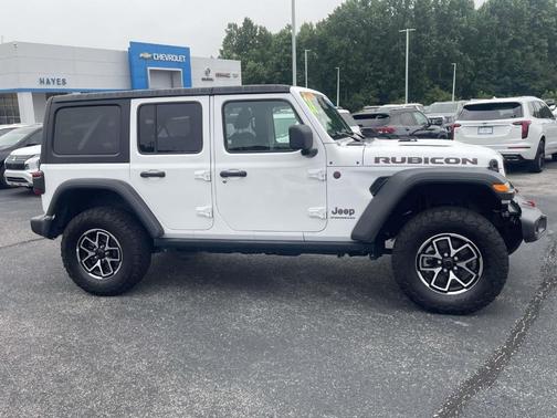 Bright White Clearcoat 2026 Jeep Wrangler Rubicon