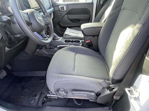 Bright White Clearcoat 2026 Jeep Wrangler Sport