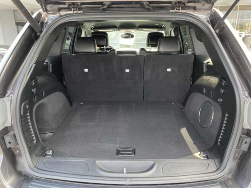 2019 Jeep Grand Cherokee Laredo E