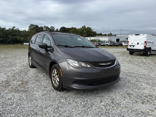 2020 Chrysler Voyager LXI
