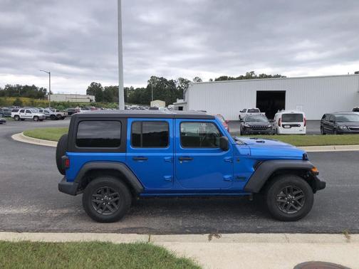 2024 Jeep Wrangler Sport