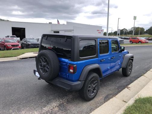 2024 Jeep Wrangler Sport