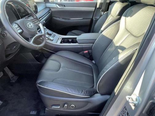 Silver 2025 Hyundai PALISADE SEL