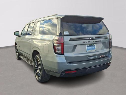 2024 Chevrolet Suburban RST